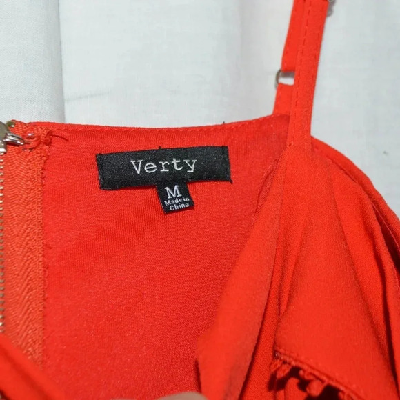 Verty Red Off The Shoulder Cut Out Cocktail Club - Picture 4 of 6